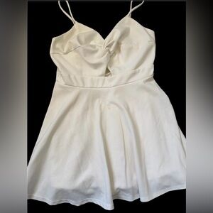 Women's White Strapless Twist-Front Romper